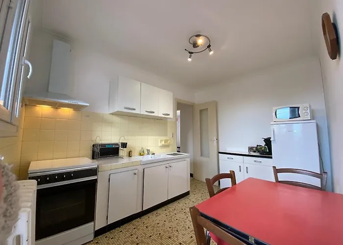 Very T3 Near Downtown Marcadieu *